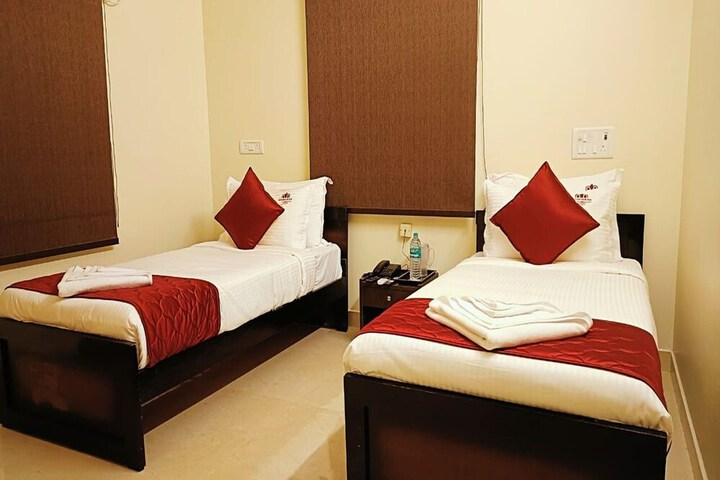 Room 8 of 22