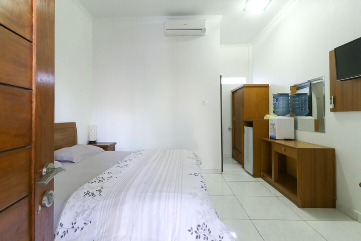 Room 8 of 31