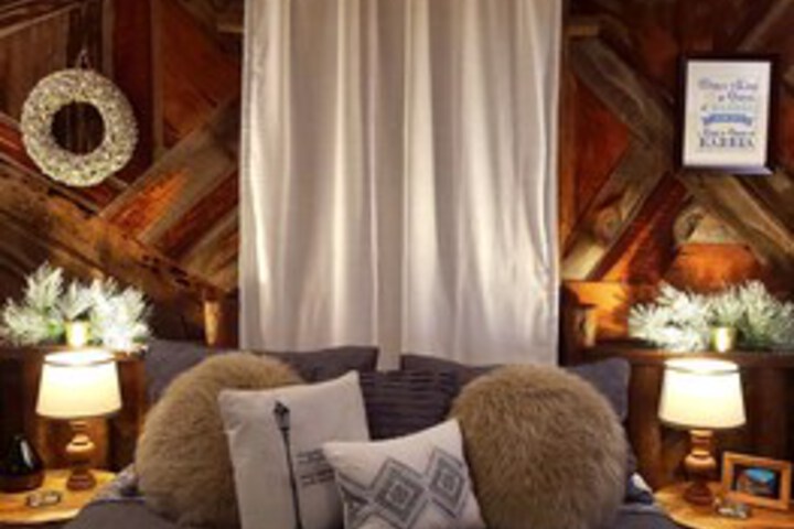 Room 42 of 60