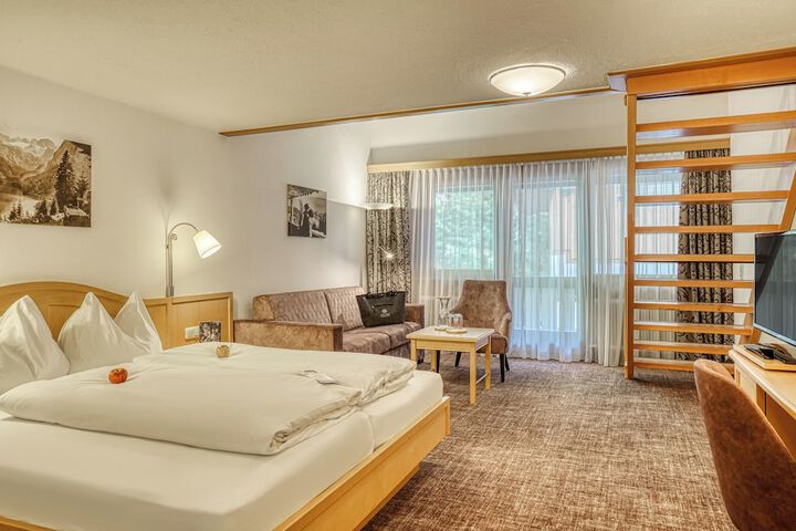 Room 47 of 151
