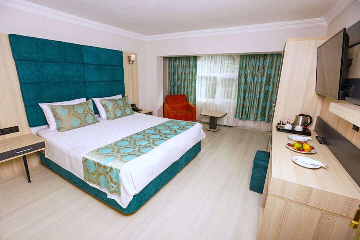 Room 21 of 33