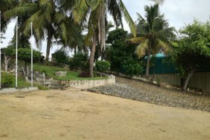Property Grounds 20 of 25