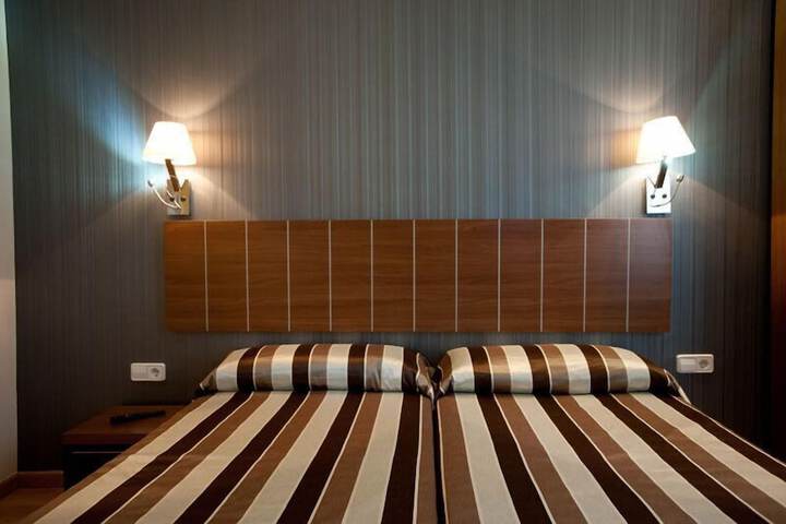 Room 12 of 52
