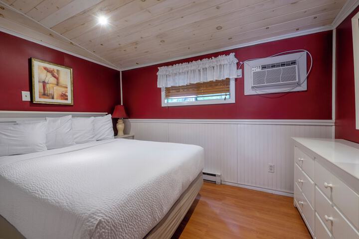 Room 38 of 225