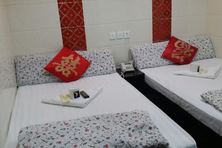 Room 30 of 58
