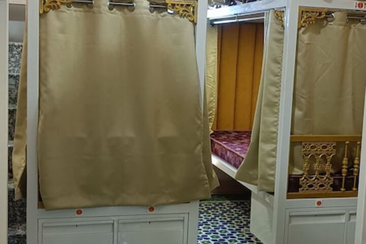 Room 6 of 15