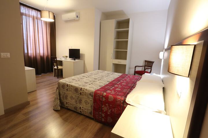 Room 14 of 43