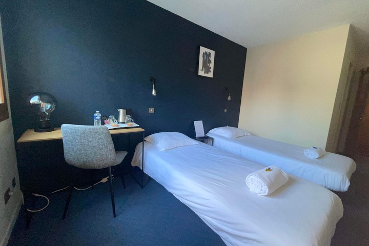 Room 14 of 39