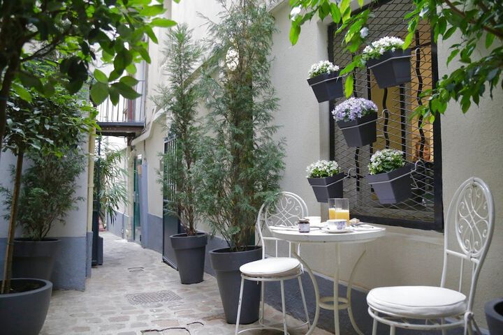 Terrace/Patio 29 of 31