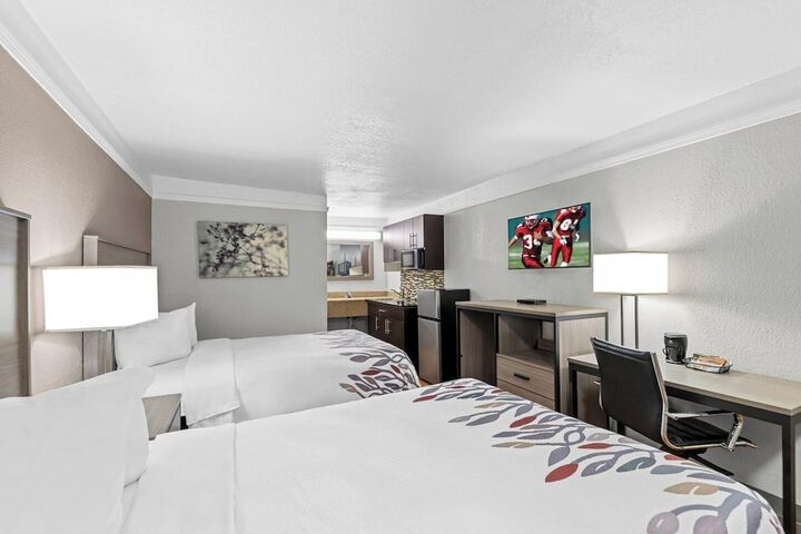 Room 15 of 36