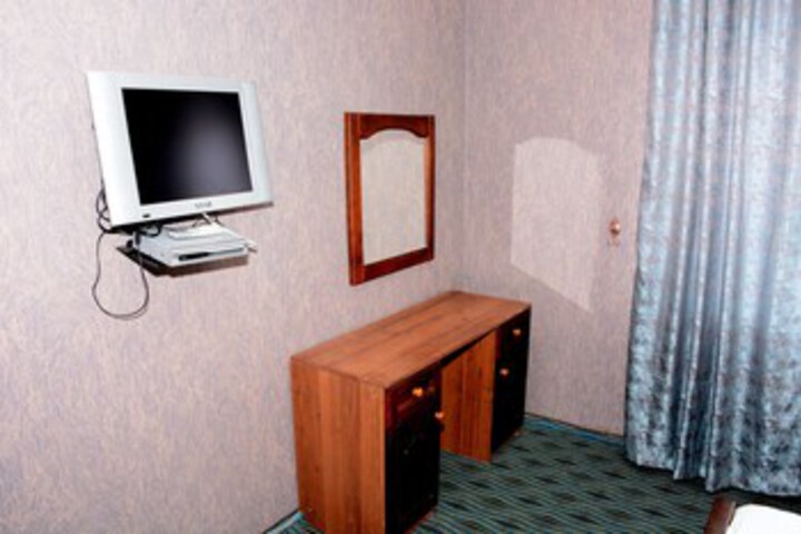 Room 53 of 90