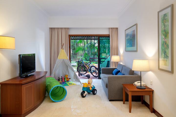 Room 33 of 130