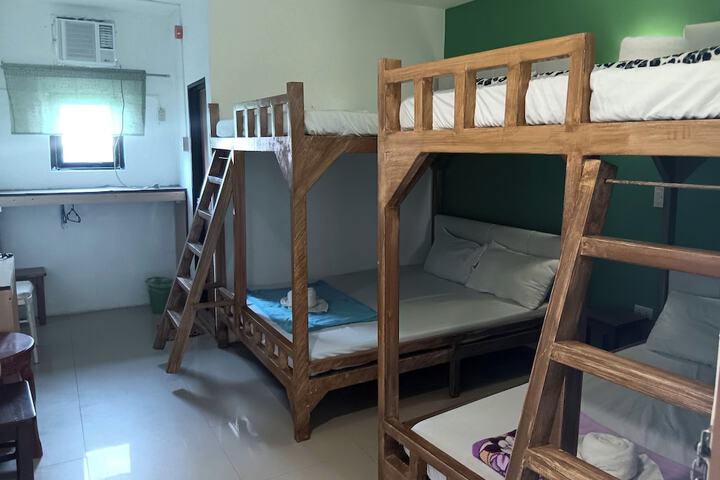 Room 15 of 23