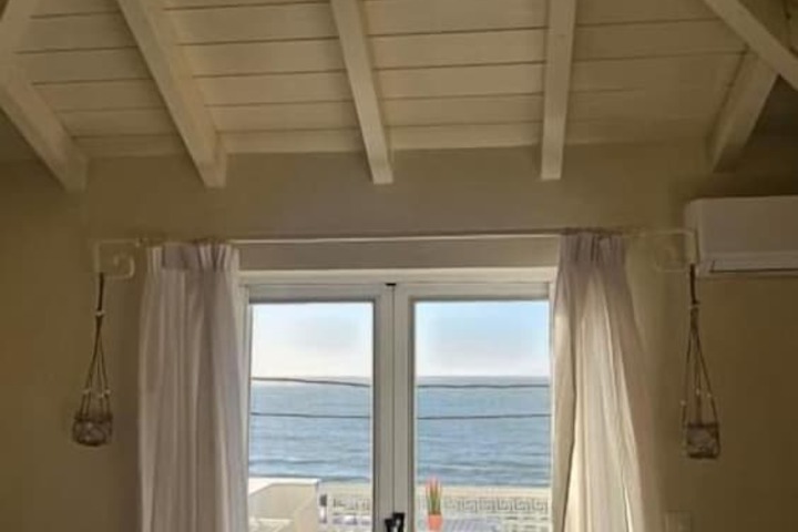Room 2 of 26