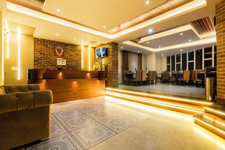 Hotel Interior 7 of 110