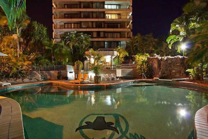 Pools & Facilities