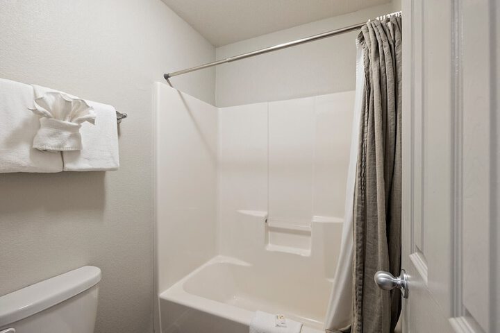 Room 136 of 220