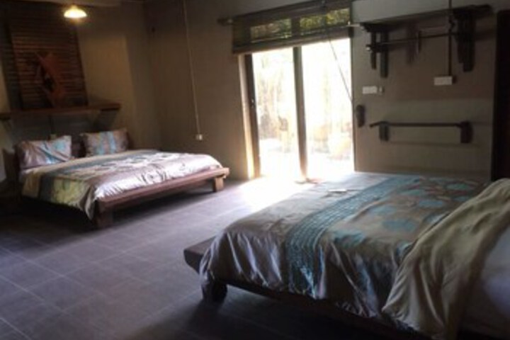 Room 9 of 17