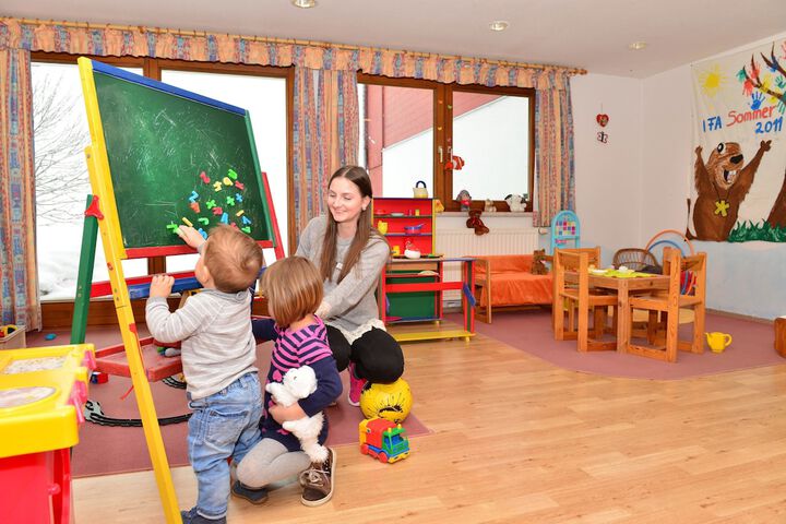 Childrens Activities 34 of 83