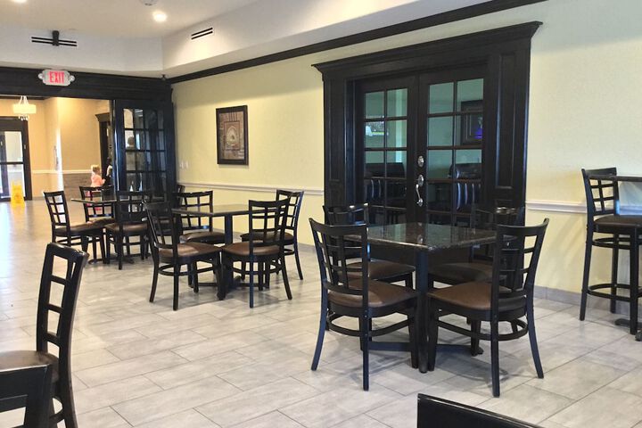 Breakfast area