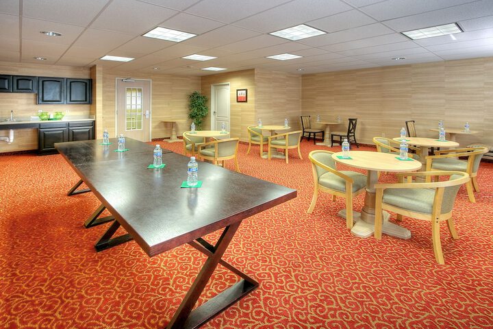 Dining Photos