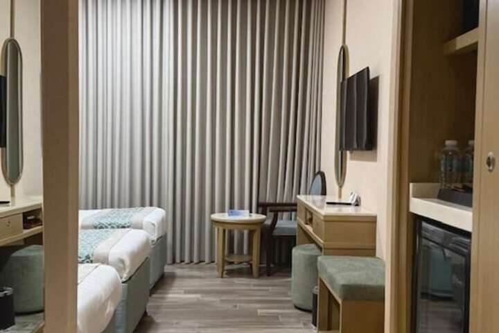 Room 58 of 181