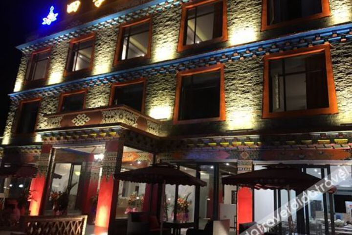 Hotel 8 of 32