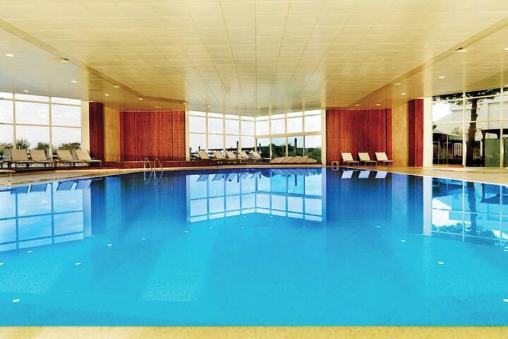 Pool 51 of 127