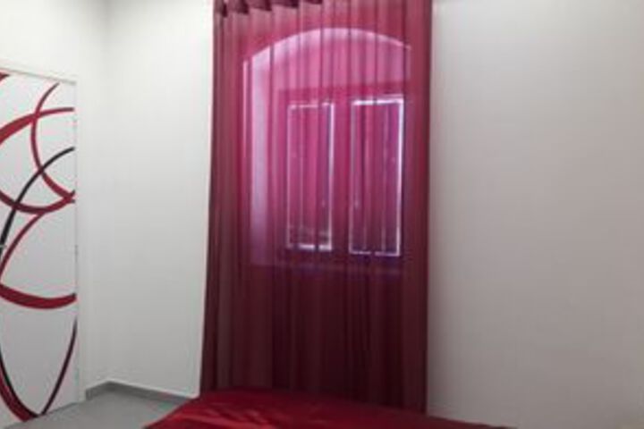 Room 16 of 27