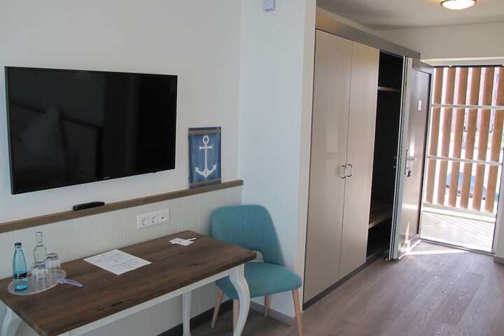 Room 25 of 114