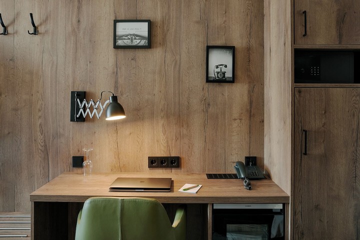 Room 25 of 52
