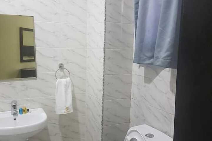 Room 13 of 20