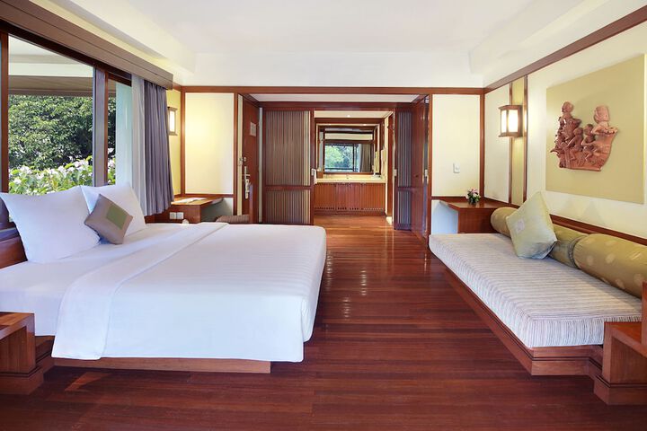 Room 4 of 161