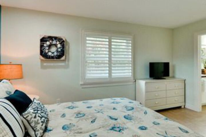 Room 9 of 24