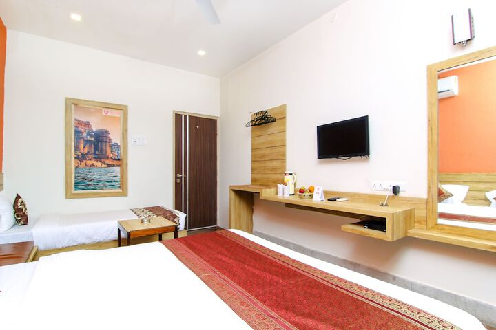 Room 21 of 34