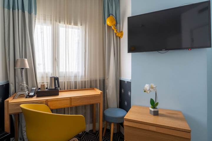 Room 16 of 54
