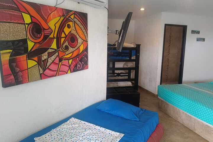 Room 7 of 36