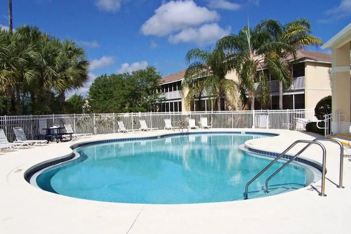 Pool 12 of 20
