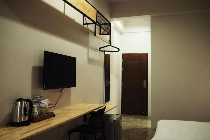 Room 21 of 47