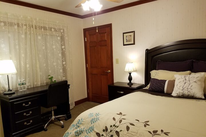 Room 2 of 63