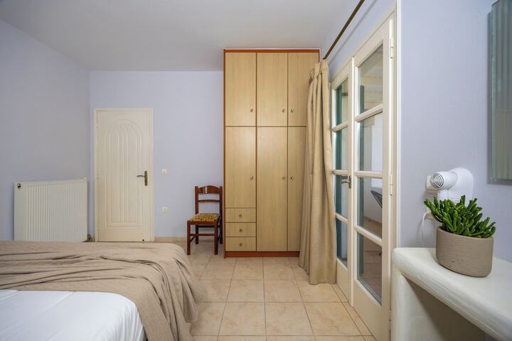 Room 19 of 114