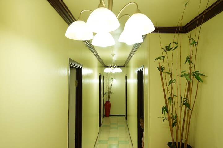 Ballroom/Hall 29 of 51