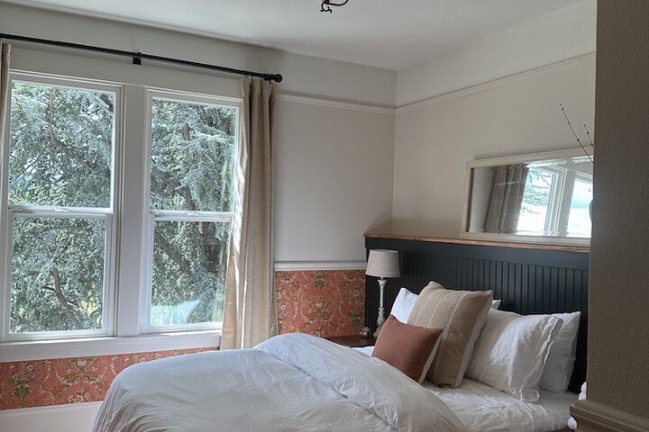 Room 16 of 49