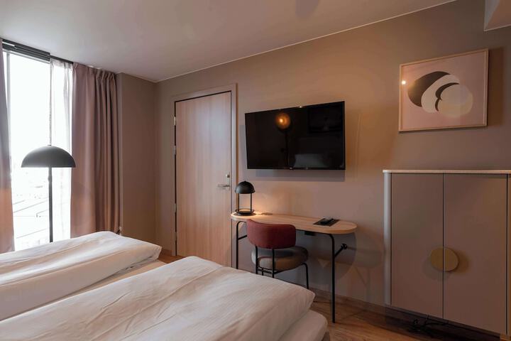 Room 10 of 56