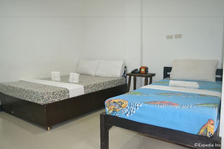 Room 6 of 40