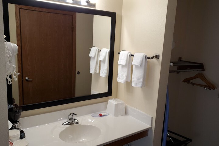 Bathroom amenities