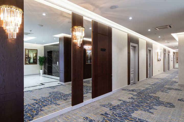 Ballroom/Hall 89 of 114