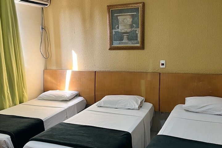 Room 11 of 13