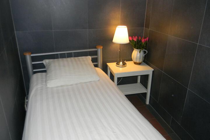 Room 56 of 162
