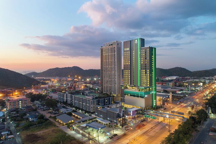 Hotel 136 of 142